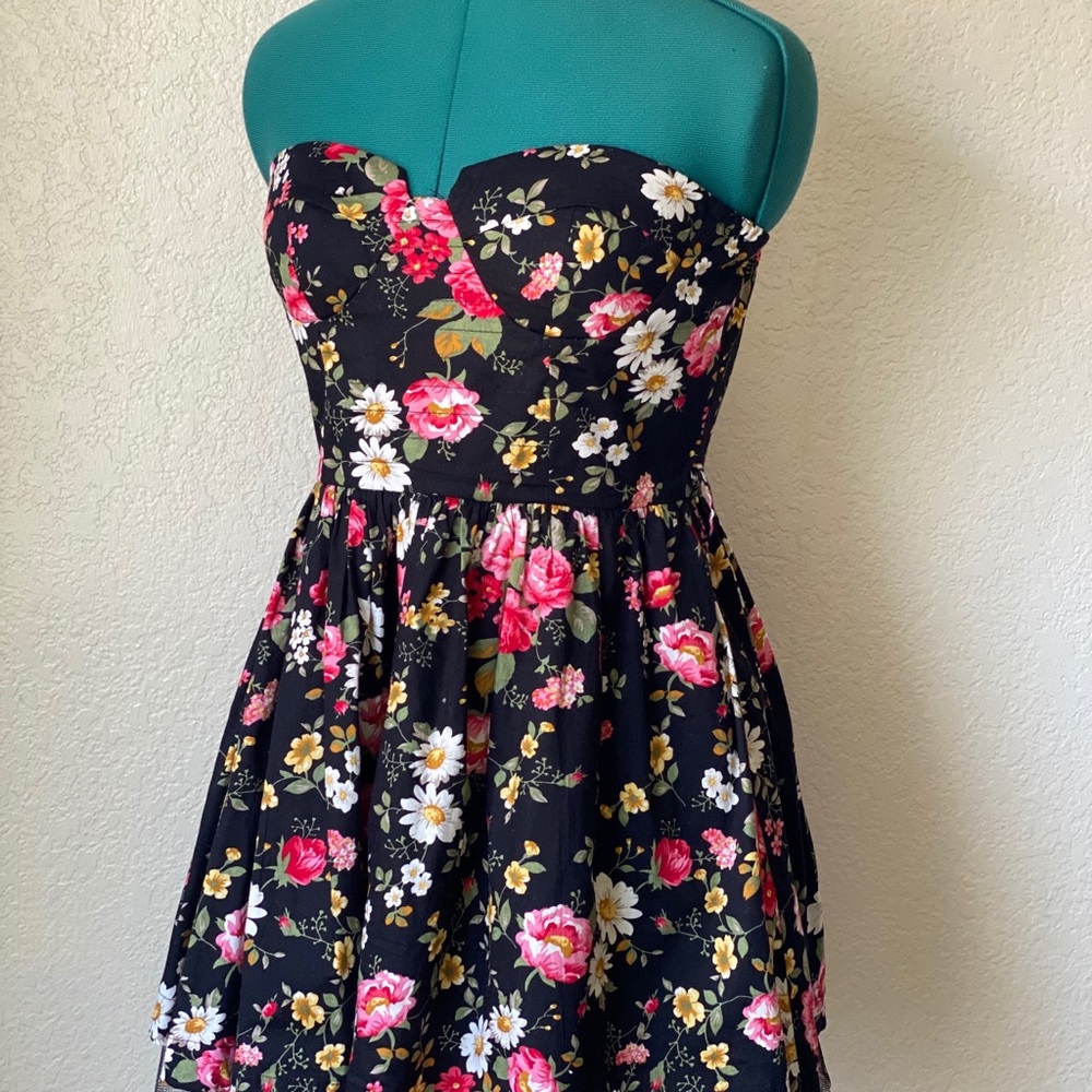 SOLD floral black ruffle minidress sz S - Picture 4 of 8